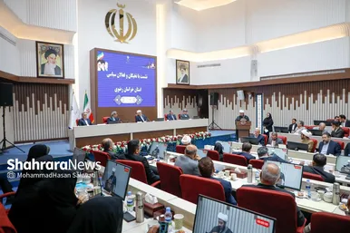 گزارش تصویری | نشست محمدرضا عارف، معاون اول رئیس جمهور با فعالان سیاسی خراسان رضوی