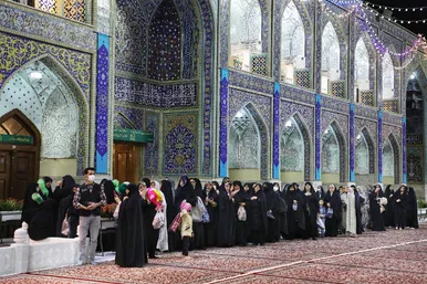 بازگشایی صحن انقلاب حرم مطهر رضوی در آستانه نیمه شعبان