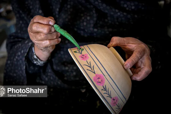 درباره روستای «مِند» گناباد با قدمتی کهن در هنر سفالگری | صدای رسای رُس کویر