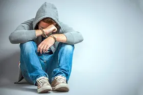 چرا نوجوانان به بزهکاری تمایل دارند؟