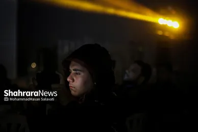 نمایش میدانی «نوری در نیمروز»
