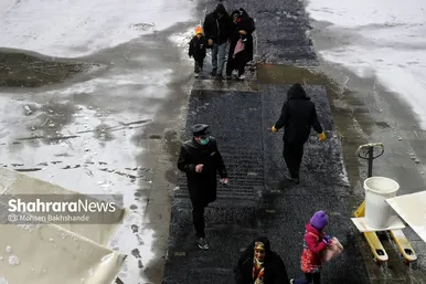 بارش برف زمستانی در حرم مطهر رضوی
