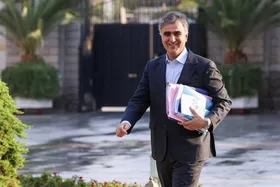 فرزین: ۲۵۰ همت وام ازدواج تا پایان سال پرداخت می&zwnj;شود