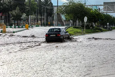 سیل در خیابان های مشهد