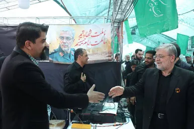 گزارش تصویری | بازدید شهردار مشهدمقدس از ایستگاه استقبال از زائران پیاده منطقه ۱۲
