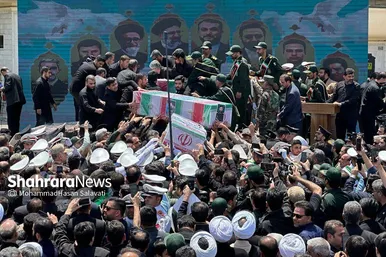 عکس‌هایی از مراسم استقبال از پیکر مطهر رئیس‌جمهور شهید در فرودگاه مشهد