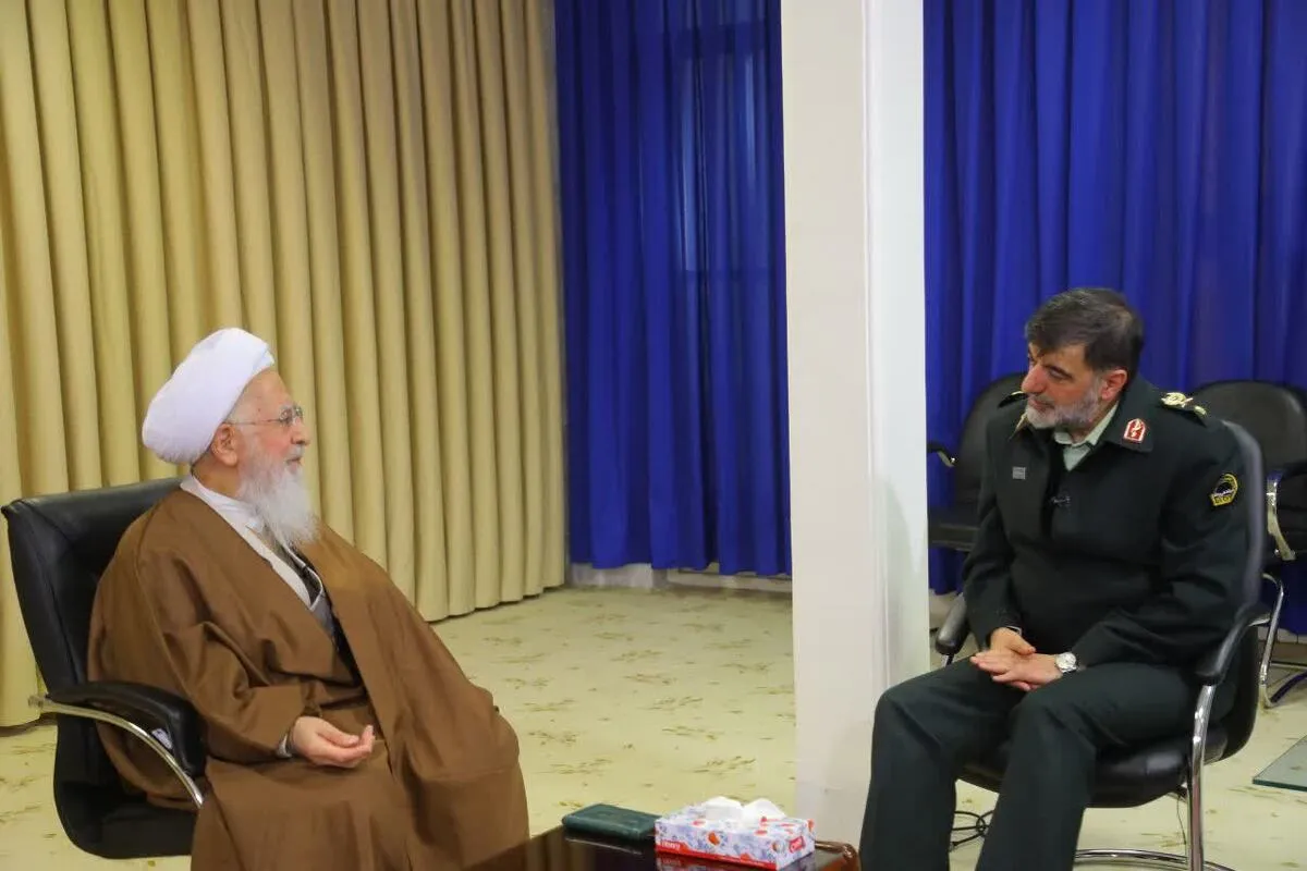 آیت‌الله جوادی‌آملی خطاب به سردار رادان: نگرانی خانواده‌های دانش‌آموزان را در پی حوادث اخیر برطرف کنید