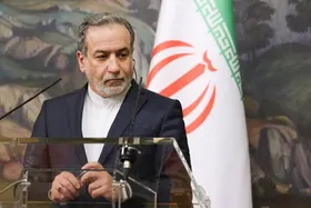 عراقچی در کنفرانس خبری قاهره: مانعی برای توسعه روابط با مصر نداریم