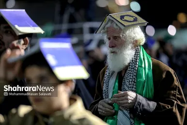 مراسم احیاء شب ۱۹ ماه رمضان در حرم مطهر رضوی