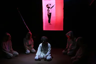 نمایش «هنوز نمرده» در گلشهر