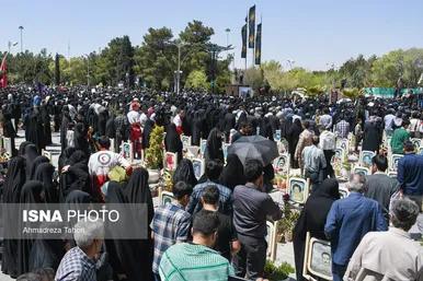 تشییع باشکوه پیکر سردار شهید زاهدی در اصفهان