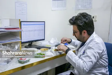 افطار به وقت خدمت
