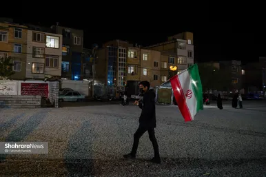 گزارش تصویری | دویست‌وپانزدهمین شب حضور مردم مشهد در سنگر خیابان