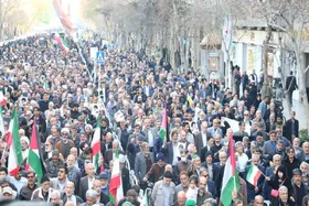 حضور باشکوه مردم مشهد در راهپیمایی جمعه &laquo; همدلی و ایستادگی&raquo; (۳۰ خرداد ۱۴۰۴) + فیلم