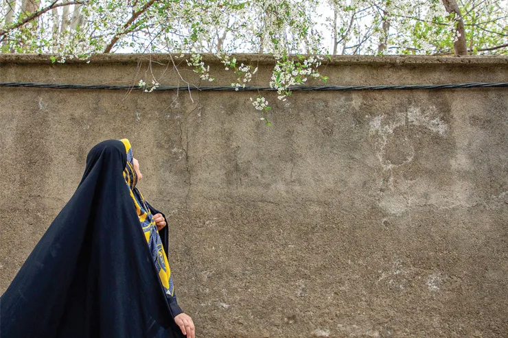 زنان قوی، در مواجهه با مشکلات مقاومت می‌کنند