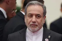 عراقچی در نشست وزرای خارجه اکو خواستار پایان اقدامات یک‌جانبه و تجاوزها شد