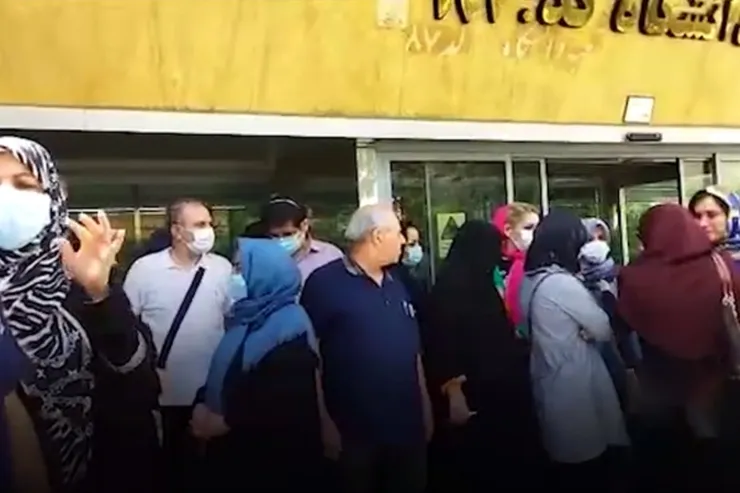 ماجرای تجمع مالباختگان سرقت بانک ملی چه بود؟ + فیلم