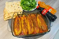 طرز تهیه بادمجان شکم‌پر در منزل + فیلم
