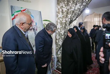 گزارش تصویری | دیدار شهردار مشهد مقدس با خانواده شهید «عیسی علیپور»