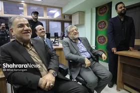 گزارش تصویری از بازدید عضو دفتر حفظ و نشر آثار رهبر معظم انقلاب اسلامی و شهردار مشهد مقدس از مؤسسه فرهنگی شهرآرا