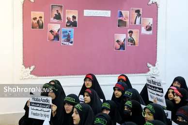گزارش تصویری | حمایت دانش‌آموزان مشهدی از دختران محجبه جمهوری آذربایجان (۲۲ مهر ۱۴۰۵)