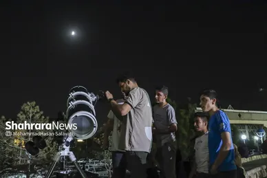 گزارش تصویری | ویژه‌برنامه «رصد ماه سرخ» در بوستان کوهسنگی مشهد