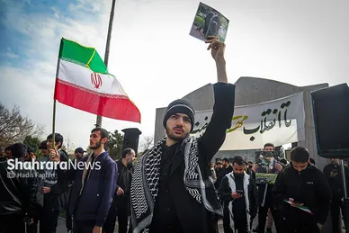 گزارش تصویری | تجمع دانشجویان مقابل دانشگاه فردوسی (۱۰ اسفند ۱۴۰۴)