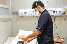 مشهد ۲ برابر نیرو&zwnj;های موجود، پرستار کم دارد | به طور قطع مهاجرت پرستاران بیشتر شده است