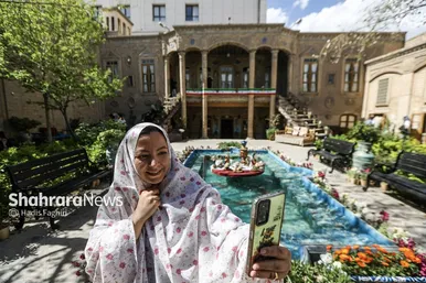 گزارش تصویری | مسافران نوروزی در خانه داروغه مشهد