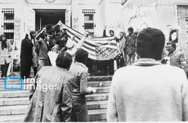 عکس‌هایی از ۱۳ آبان ۱۳۵۸