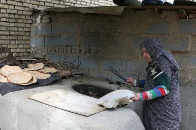 عطر بی مانند نان تنوری
