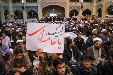  همایش حوزویان در پاسخ به اهانت نشریه فرانسوی