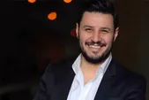 صحبت‌های «جواد عزتی» در نشست خبری فیلم «تمساح خونی» + فیلم
