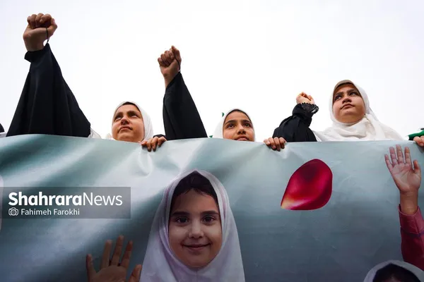 زنان و دختران ایران پای کار انقلاب + فیلم و  عکس