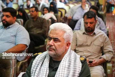 عکس | رونمایی از دیوارنگاره «از حماسه دیروز تا حماسه امروز»