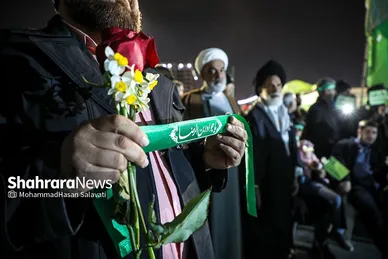 گلباران حرم مطهر رضوی در شب میلاد جوادالائمه (ع)