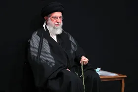 رهبر معظم انقلاب: مراقب باشید جدول دشمن را کامل نکنید؛ اگر دیدید راهی که می&zwnj;روید کفار را خوشحال می&zwnj;کند یعنی همراه پیغمبر نیستید+ فیلم