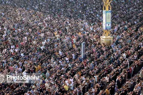 اقامه نماز عید قربان در حرم مطهر رضوی | آیت الله علم الهدی: روز عید قربان، روز قربانی کردن هوای نفس است + فیلم و تصاویر