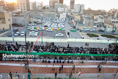 گزارش تصویری | بزرگ‌ترین سفره افطار جهان اسلام در جوار حرم مطهر امام‌رضا(ع)