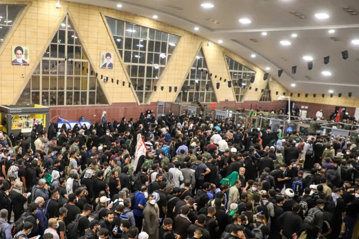 یک نماینده مجلس از زائران خواست تا از تجمع پشت مرزهای زمینی پرهیز کنند