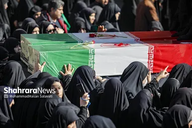 گزارش تصویری | اجتماع عزاداران فاطمی و تشییع پیکر مطهر ۱۳ شهید گمنام دوران دفاع مقدس در مشهد