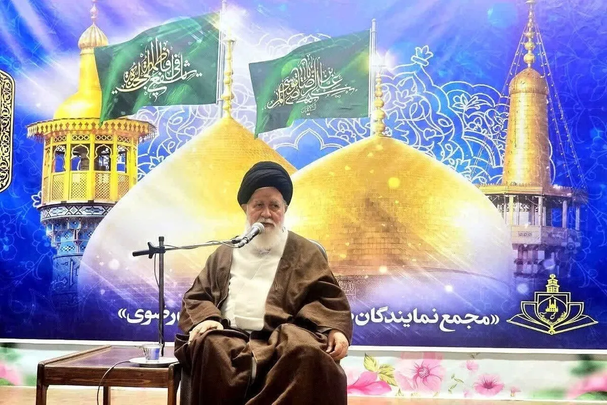 آیت‌الله علم‌الهدی: تبلیغ دینی باید با ابزار‌های نوین همراه باشد | مجمع نمایندگان طلاب خراسانی باید پل ارتباطی حوزه قم و مشهد باشد