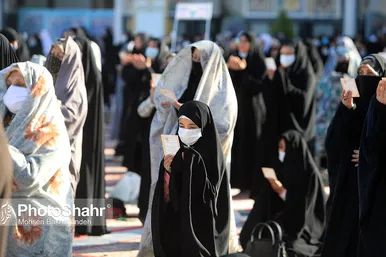 اقامه نماز عید سعید فطر در حرم مطهر امام رضا(ع)