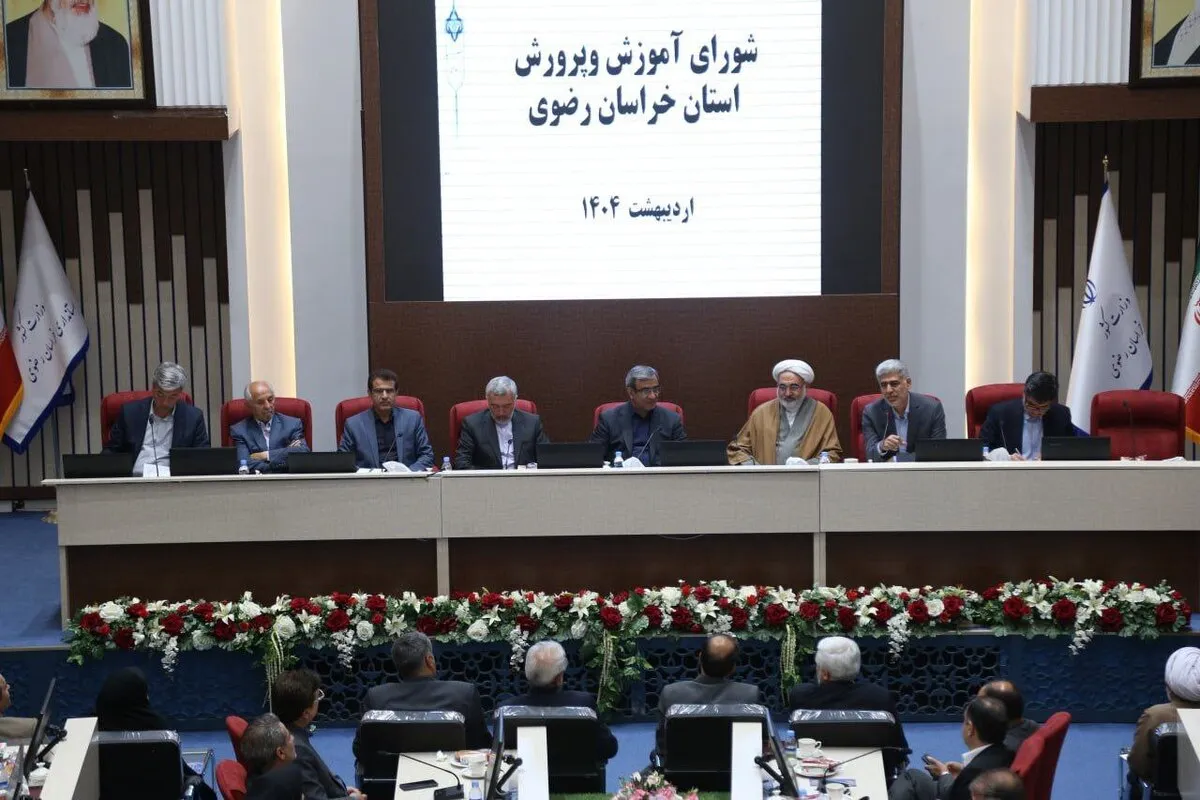 وعده استاندار خراسان رضوی برای ساخت ۷۰۵ مدرسه جدید در سال ۱۴۰۴