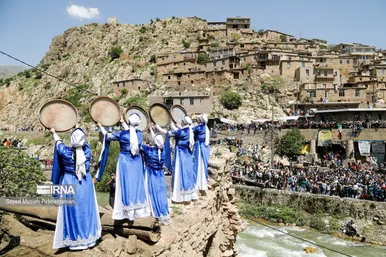 مراسم هزار دف در روستای پالنگان