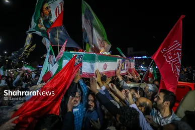 گزارش تصویری | وداع با پیکر سردار شهید حسین ظریفی در دویست‌ودهمین شب اجتماع مشهدی‌ها