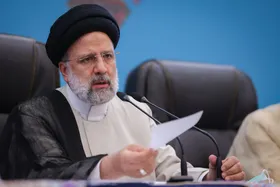 رئیس&zwnj;جمهور به بانک مرکزی رفت| رئیسی: باید با اخلال در بازار برخورد شود؛ تشریح ۱۰ ماموریت برای تحول بانک مرکزی