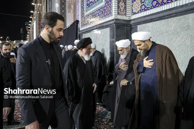 گزارش تصویری | شب چهارم مراسم بزرگداشت رهبر شهید انقلاب اسلامی در حرم مطهر رضوی