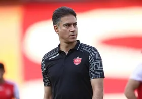 شکست استقلال مطهری را بیمه می کند