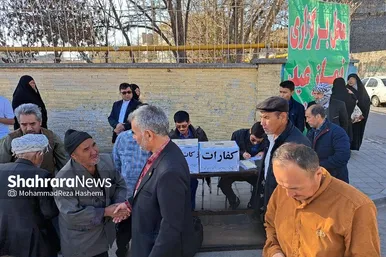 گزارش تصویری | نماز عید سعید فطر مهاجران افغانستانی در محله گلشهر مشهد